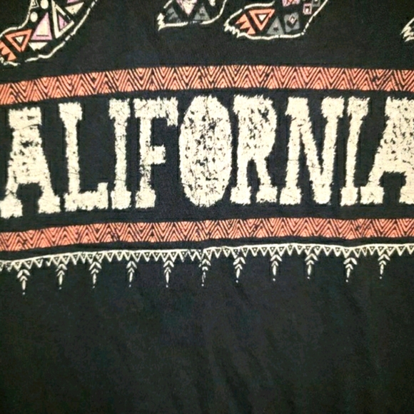 Rebellious One Shirt S - Picture 3 of 5